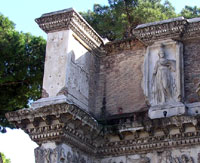 Cornice e coronamento