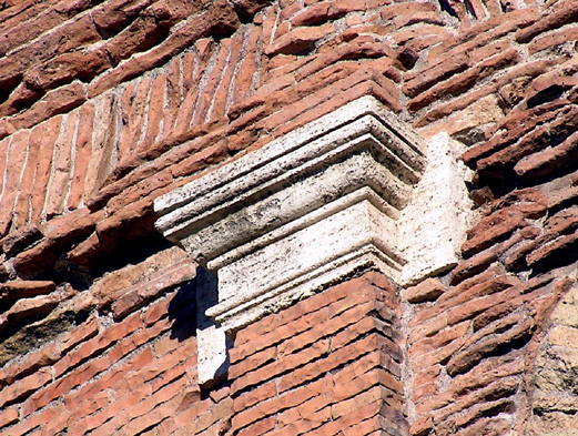 Capitello tuscanico di lesena, Roma, Mercati di Traiano